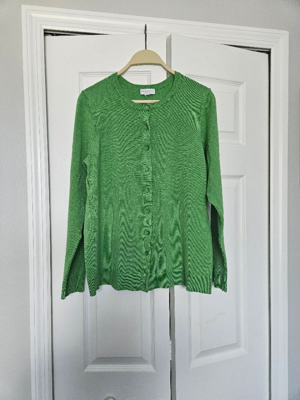 Green Long-Sleeve Button-Up Shirt